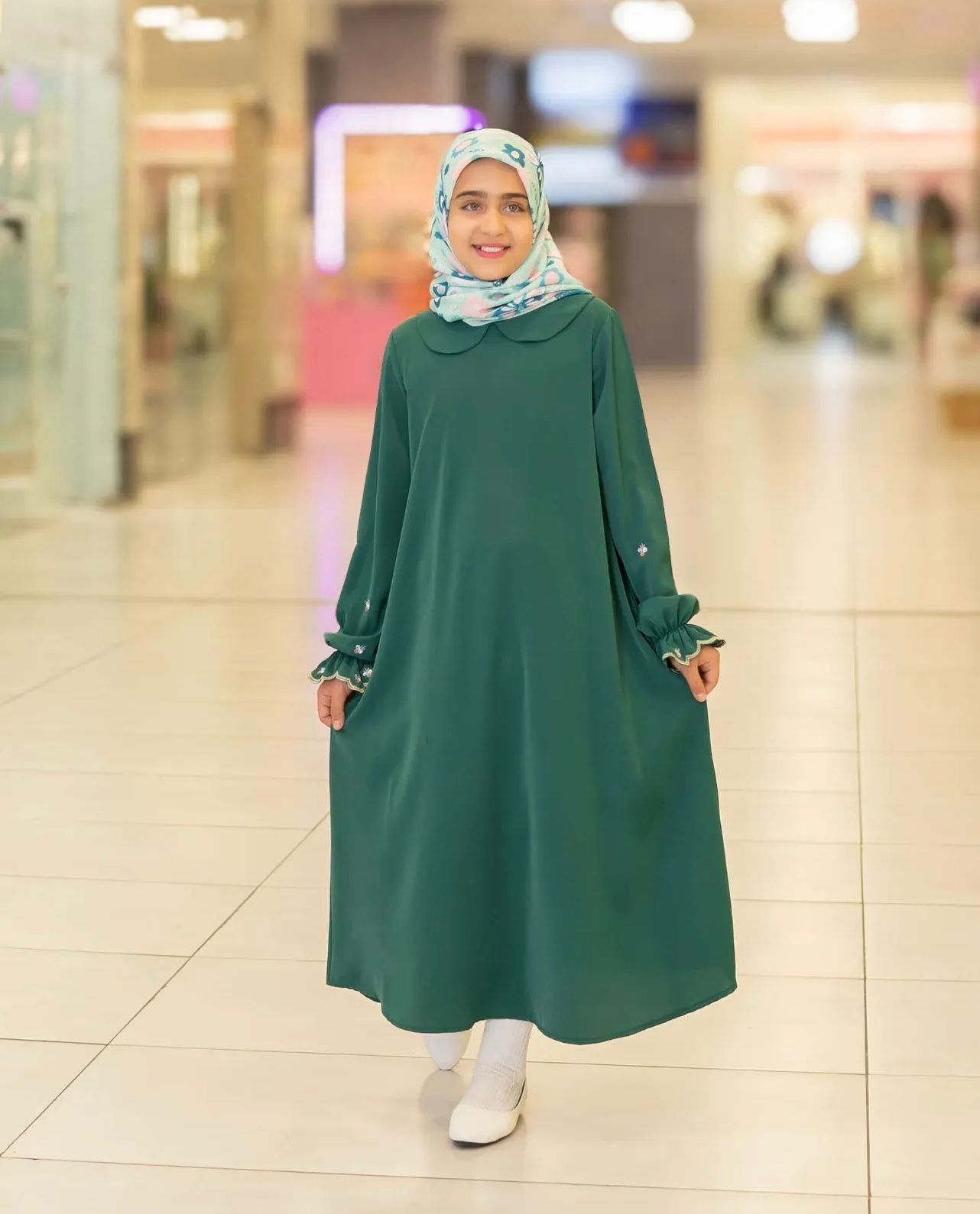 girls’ embroidered abaya – available in green, black & navy blue – 105/114/120 cm